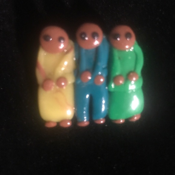 💛💙Friends Brooch💙💛 - Picture 7 of 11